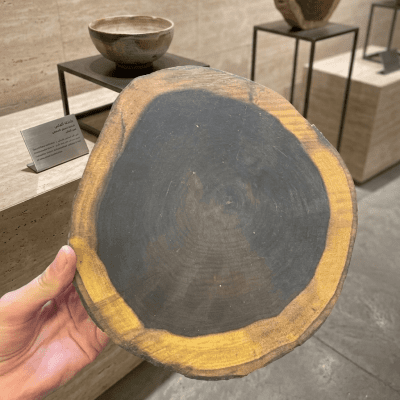 قطعة ديكور او بلانشه للتقطيع  خشبية طبيعية (شريحة خشب). & : Natural Wood Decorative Slice.