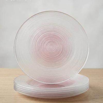  طبق تقديم زجاجي دائري بتدرج وردي وتصميم حلزوني.  7 : Round Clear Glass Serving Plate with Pink Ombr&eacute; Center and Spiral Detail.