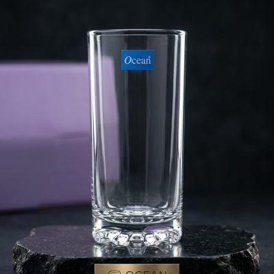 أضيفي لمسة من الأناقة العصرية إلى مائدتك مع أكواب "Ocean" الشفافة من Turbini and Dollar! 🥂 يأتي هذا الطقم المكون من 6 قطع بتصميم متين وأنيق، ليمنحك تجربة تقديم مميزة لمشروباتك المفضلة. بساطة التصميم وجودة الزجاج يجعلان منه الخيار المثالي لكل منا