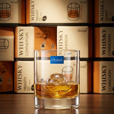 فخامة التفاصيل في كل رشفة. 🥃 ​أناقة لا تكتمل إلا بـ Ocean. ​استمتع باللحظة. ​ ​Pure elegance in every drop. 🥃 ​Elevate your experience with Ocean. ​Simplicity meets luxury.