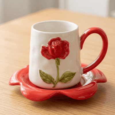 كوب قهوة سيراميك بتصميم وردة بارزة حمراء مع طبق على شكل زهرة& : Ceramic Red Rose Embossed Coffee Mug with Flower-Shaped Saucer