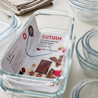 لمحبي المخبوزات والكيك المنزلي! 🍰 قالب "سيماكس" (Simax) الزجاجي المستطيل (Loaf Dish) بسعة 1.5 لتر. تصميم أوروبي متين يجمع بين جودة البوروسيليكات وسهولة الاستخدام. ​ For all baking and homemade cake lovers! 🍰 The "Simax" 1.5L glass Loaf
