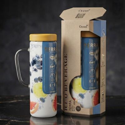 دورق "أوشن" TERRA! 🧊 تصميم زجاجي عصري وأنيق مع يد زجاجية مريحة، مثالي لتقديم مشروباتك الصيفية المفضلة بأسلوب فريد ومنعش على سفرتك. ​ with the Ocean TERRA pitcher! 🧊 Featuring a modern, stylish glass design with a comfortable glass handle, it&amp
