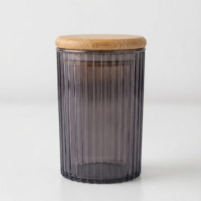  حافظة توابل زجاجية مضلعة بغطاء خشبي - 100 مل (W68STR)  Ribbed Glass Spice Jar with Wooden Lid - 100ml (W68STR) ​