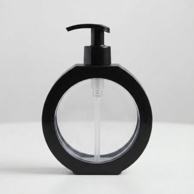  موزع صابون دائري بتصميم عصري - أسود  Modern Round Soap Dispenser - Black ​