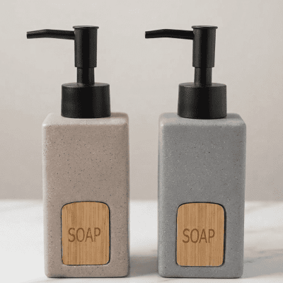 موزع صابون سيراميك بلمسة خشبية (متوفر بلونين) بالقطعه : Ceramic Soap Dispenser with Wooden Detail (Available in two colors).