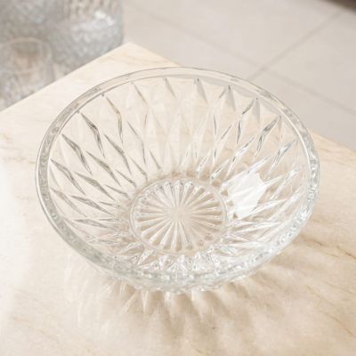  بولة سلطة زجاجية بتصميم دايموند هندسي مموج.   Elegant Diamond-Pattern Cut-Glass Salad and Serving Bowl