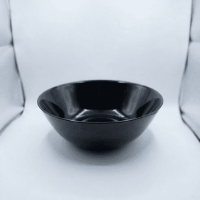 وعاء تقديم زجاجي أسود ​: Black Glass Serving Bowl