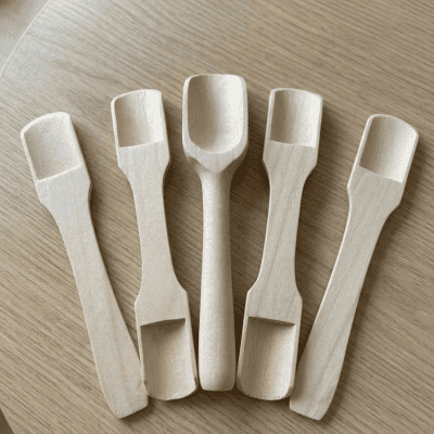  طقم معالق ومغارف توابل خشبية صغيرة لبرطمانات البهارات - 6 قطع& : 6-Piece Mini Wooden Scoops & Spice Measuring Spoons Set