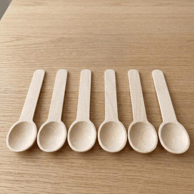  طقم معالق توابل خشبيةدائرية مجوفه  لبرطمانات البهارات - 6 قطع.& 6-Piece Round Mini Wooden Spice Spoons Set