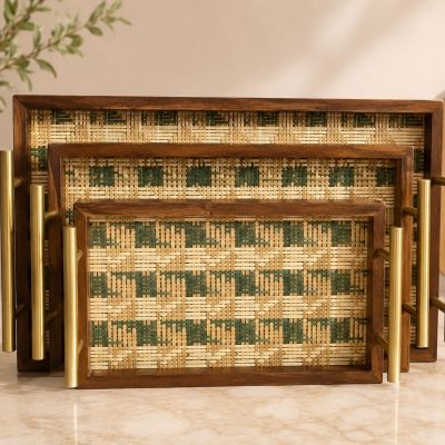 طقم صواني تقديم خشبية مع خيزران (راتان) منسوج.  & : Wooden Serving Tray Set with Woven Rattan/Bamboo.
