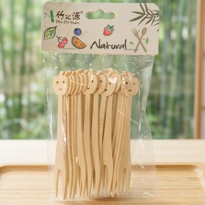 شوك خيزران (بامبو) صغيرة للفاكهة والمقبلات بشكل التفاح وجه مبتسم.   &  Mini Bamboo Fruit Forks / Disposable Appetizer Picks with Smiley Face.