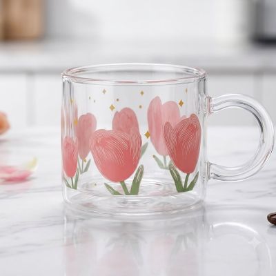 كوب زجاجي شفاف بتصميم زهور التيوليب & : Transparent Glass Mug with Tulip Design