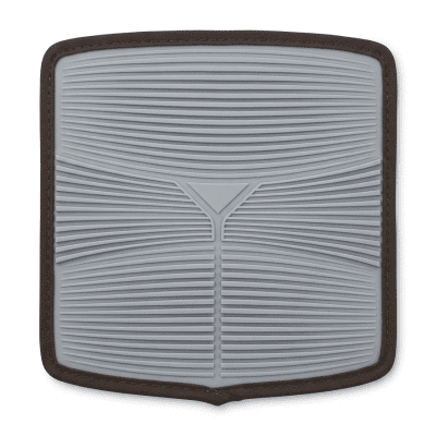 ماسك حلل وقاعدة صحون سيليكون عازلة للحرارة ومضادة للانزلاق. Heat-Resistant and Non-Slip Silicone Pot Holder and Trivet Mat.