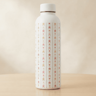زجاجة مياه معزولة بنقوش الزهور الملونة المتتالية.  & : Insulated Water Bottle with Colorful Floral Stripe Print.