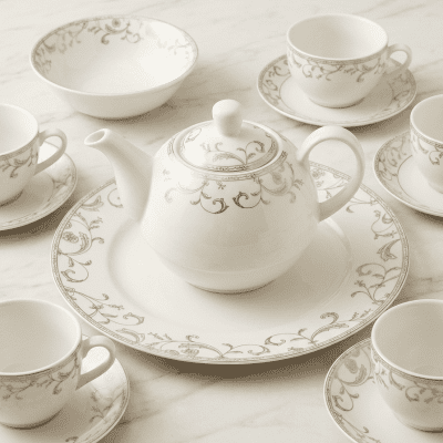 طقم شاي وبورسلين فاخر - 14 قطعة بنقوش ذهبية.Luxury Porcelain Tea & Coffee Set - 14 Pieces with Gold Pattern.