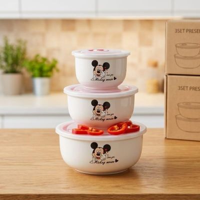 3-piece porcelain container set with airtight lids and a ventilation opening, designed with a Mickey Mouse shape. Practical for food storage, keeping items fresh while adding a fun and playful touch to your kitchen.
