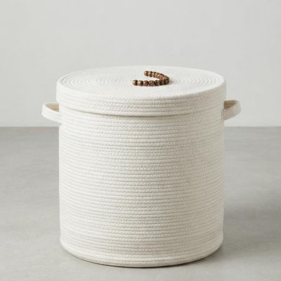 سلة تخزين من حبال القطن المنسوجة مع غطاء ومقابض.  &  Woven Cotton Rope Storage Basket with Lid and Handles.