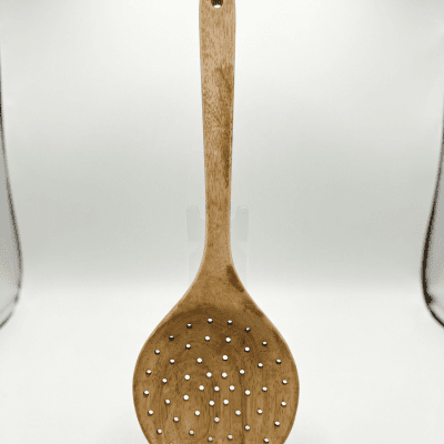 مقصوصة طبخ وتصفية من الخشب الطبيعي الفاتحLight Wood Slotted Cooking & Serving Skimmer