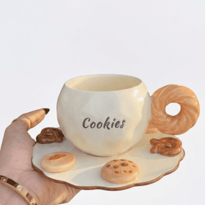 Mug set with porcelain plate