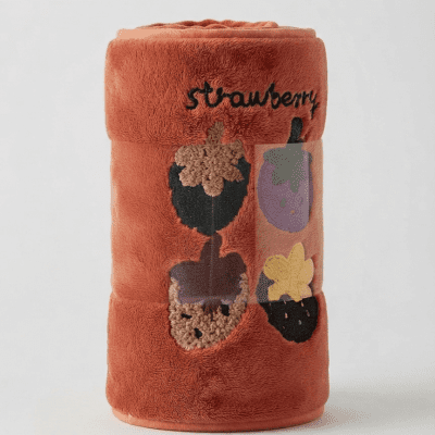 فوطة تنظيف (أو استحمام) ناعمة بتطريز "الفراولة" & Soft "Strawberry" Embroidered Cleaning/Bath Towel