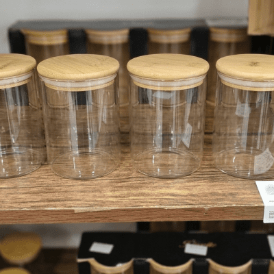 طقم برطمانات تخزين زجاجية بغطاء خشب بامبو (4 قطع): 4-Piece Glass Storage Jar Set with Bamboo Lids