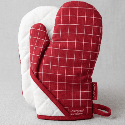 قفاز فرن حراري مبطن لون أحمر كاروهاتRed Checkered Insulated Oven Mitt