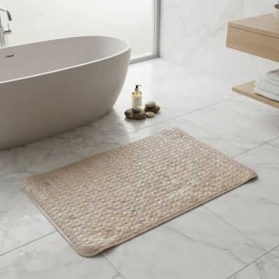 : مشاية / دواسة حمام ميموري فوم بنقشة بارزة بلون بيج  & : Embossed Memory Foam Bath Mat