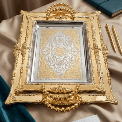 صواني تقديم قطعتين مدهبTwo-piece gilded serving trays 