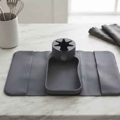 صفاية سيليكون لحوض المطبخ باللون الرمادي   &: Grey Silicone Kitchen Sink Splash Catcher and Drying Mat