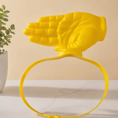 قبعة رأس مبتكرة بتصميم يد للحماية من الشمس باللون الأصفر  & : Novelty Yellow Hand-Shaped Sun Protection Visor Cap