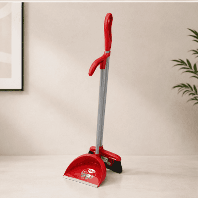 طقم مكنسة وجاروف بلمة بعصا طويلة من لياو (LIAO Broom and Dustpan Set).  & : LIAO Long Handle Broom and Dustpan Set.