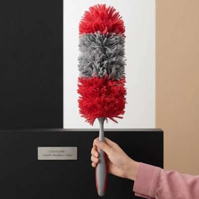 نفّاضة / مريشة أتربة مايكروفايبر شينيل باللونين الأحمر والرمادي من لياو   & :   FROM LIAO  Microfiber Duster.