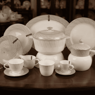 طقم اركوبال مدور مدهب 15قطعه ماربل الاندلسRound Arcopal set, gilded, Andalusian marble  