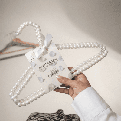 شماعة لؤلؤ ابيض قطعتينWhite pearl hanger, two pieces 