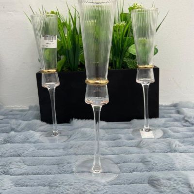 كأس زجاجي بتصميم زجزاج طويل