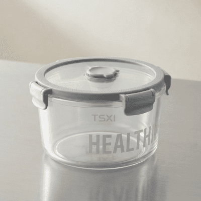 علبة حفظ طعام دائرية شفافة محكمة الإغلاق بغطاء رمادي ماركة TSXI - سعة 1.5 لتر : TSXI Round Clear Airtight Food Storage Container with Grey Lid - 1.5L Capacity