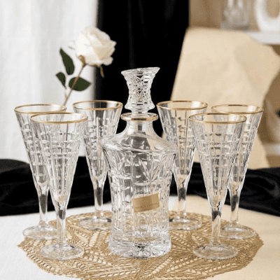 طقم تقديم كريستال فاخر بحواف ذهبية (7 قطع ) Luxury Gold-Rimmed Crystal Decanter & Glass Set (7 Pieces)