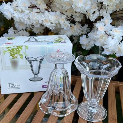 طقم  كوبايات زجاج  للأيس كريم.