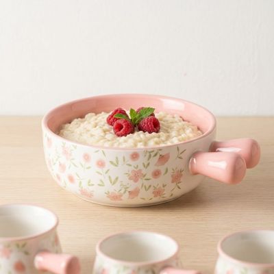 Serving aesthetics and comfort in a single bowl