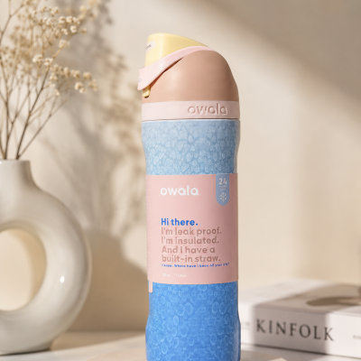  Owala FreeSip Insulated Water Bottle | زجاجة مياه أووالا فري سيب الحرارية المعزولة.