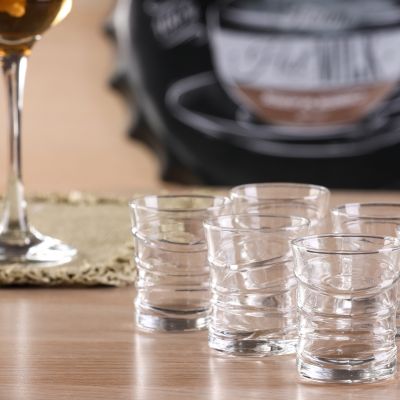 6 اكوب زجاجي شفاف مزغرف ميني للقهوه 