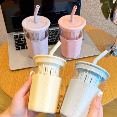 مج زجاج بصفايه بلاستيك وشاليموه استانلس في سيليكون