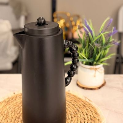 ترمس حراري مطلي باللون الأسود المطفي