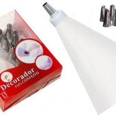 Cake decorating set: 12 stainless steel tips, 1 pastry bag, and 1 plastic coupler, allowing you to create all kinds of designs on cakes and cupcakes. The set is secured in a box to prevent the pieces from touching each other, maintaining the product's sty