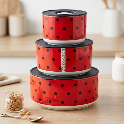 طقم من 3 علب تخزين عملية وعصرية. جودة عالية وتصميم لا يقاوم! ✨  ​English: The perfect solution for your kitchen organization.. A 3-piece storage set that is both practical and modern. High quality and an irresistible design!