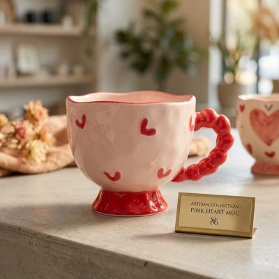 مج القلوب الوردي من مجموعة "أرتيزان& " Artisan Collection | Pink Heart Mug