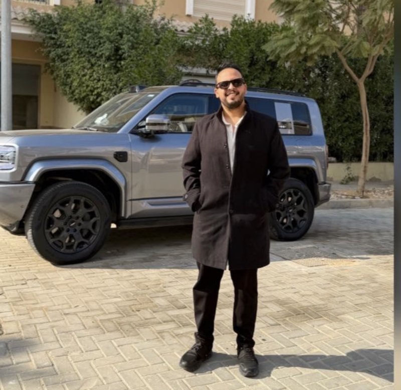 من نحن